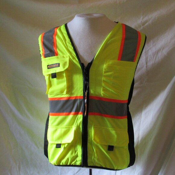 New With Tags Kwiksafety Yellow First Lady Women's Safety Vest Size Small - Picture 2 of 6